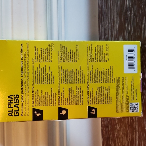 Alpha Glass by Otter Box Samsung Galaxy S9+ - Picture 2 of 9